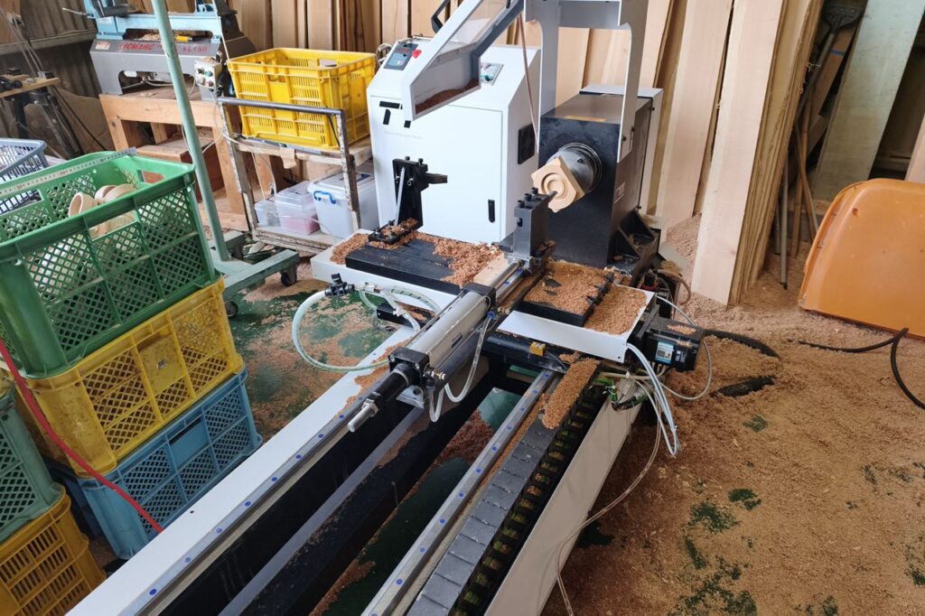CNC木工旋盤 535 導入事例 ツバキラボツールズ 岐阜県 岐阜市 TSUBAKILAB ツバキラボ 紬葵 就労支援 木工