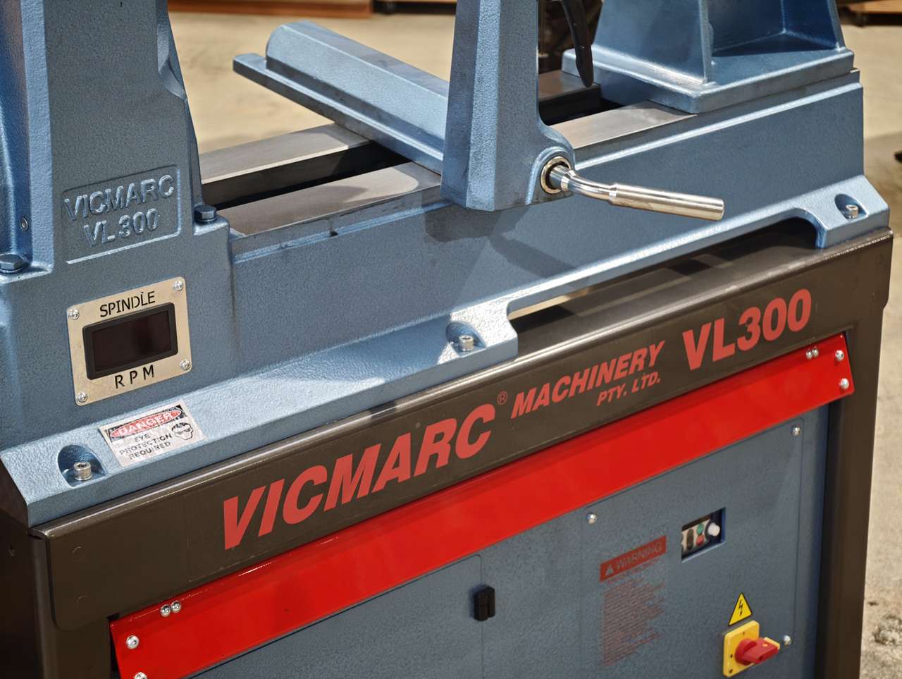 VL300 ショートベッドと精密機械加工面